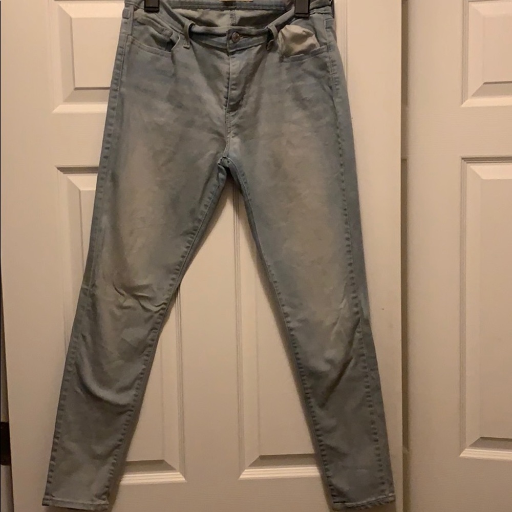 Super Skinny Levi Jeans